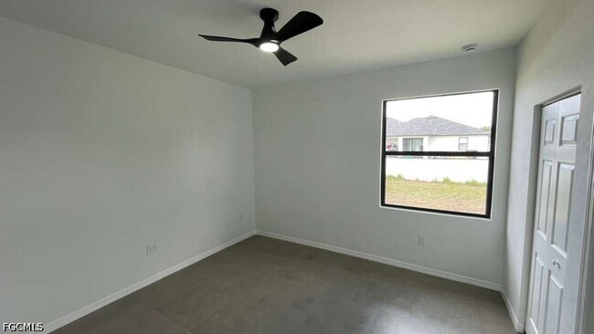 Foto del edificio - 3712 13th St W