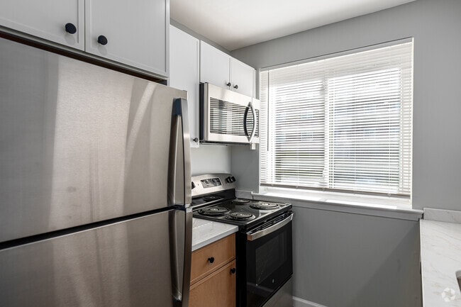 Interior Photo - New Country Club Estates