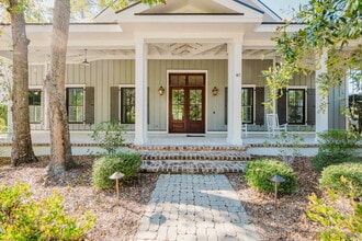 Building Photo - 40 Remington Rd