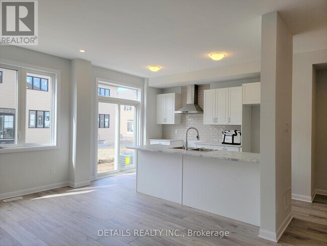 Photo du bâtiment - 235 Calvington Ave