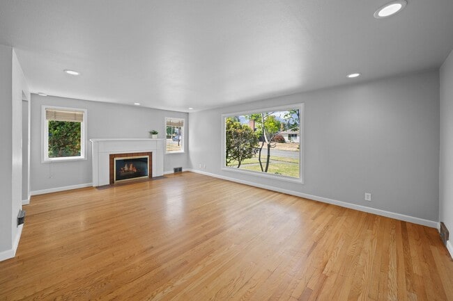Building Photo - 4810 N 25th St