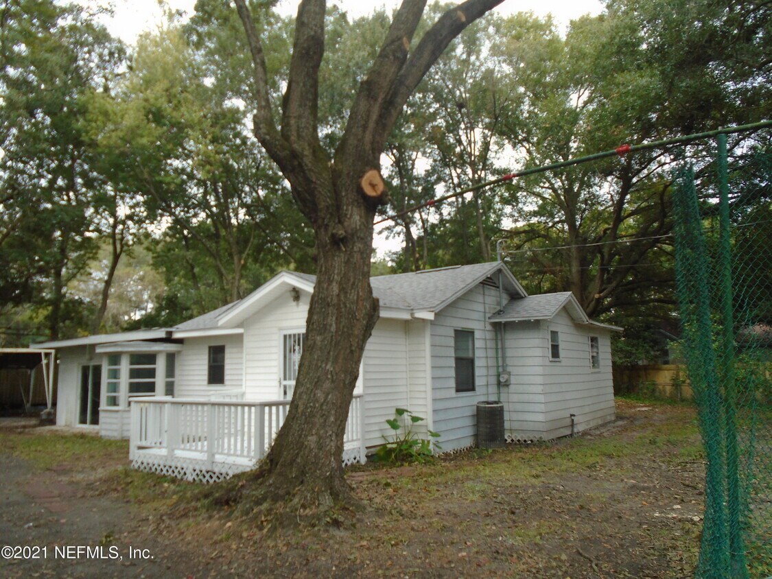 Primary Photo - 4308 Napoli Rd