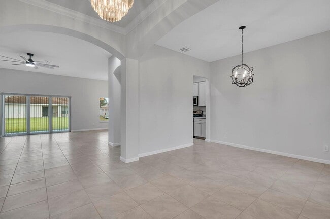 Foto del edificio - 1445 SW Leisure Ln