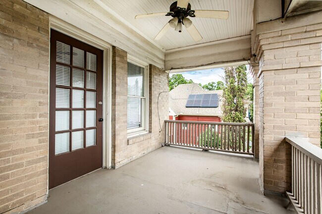 Foto del edificio - 1 Bedroom, 1 Bath Apartment - East Dallas