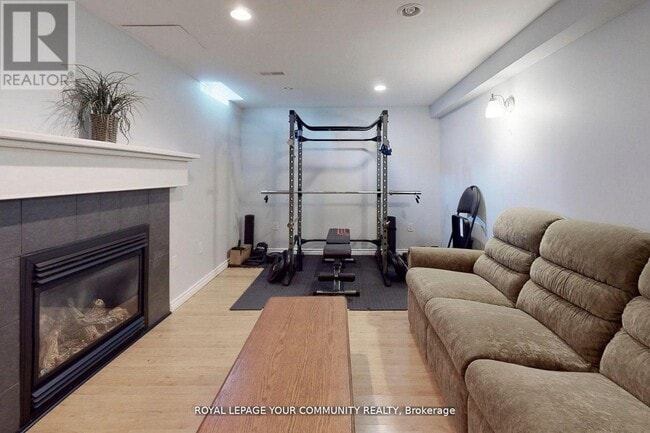 Building Photo - 520 Stone Rd