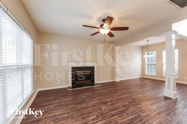 Building Photo - 924 Clearbrook Rd