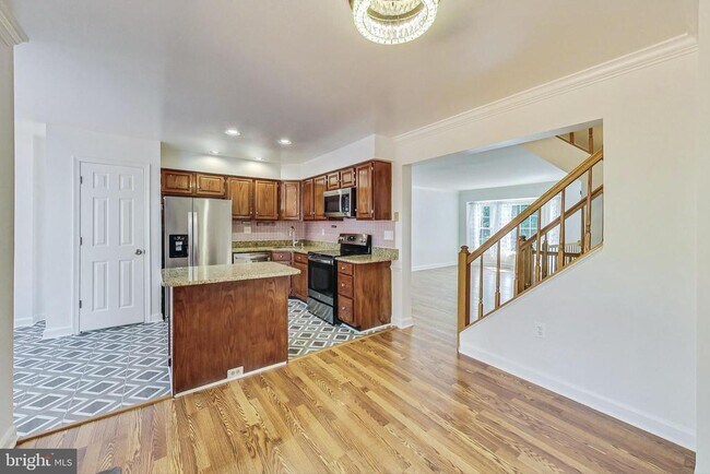 Building Photo - 5 Drumcastle Ct