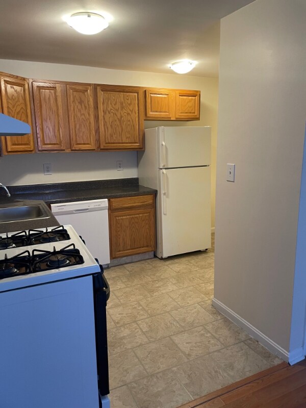 411 Great Rd Unit 22, Acton, MA 01720 Room for Rent in Acton, MA
