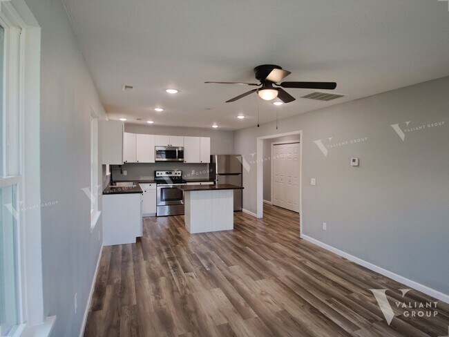 Foto del edificio - 3-Bedroom, 2-Bath House for Rent in the Wo...