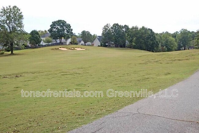 Foto del edificio - 805 Stallings Rd