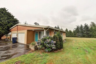 Building Photo - 15829 Manor Way
