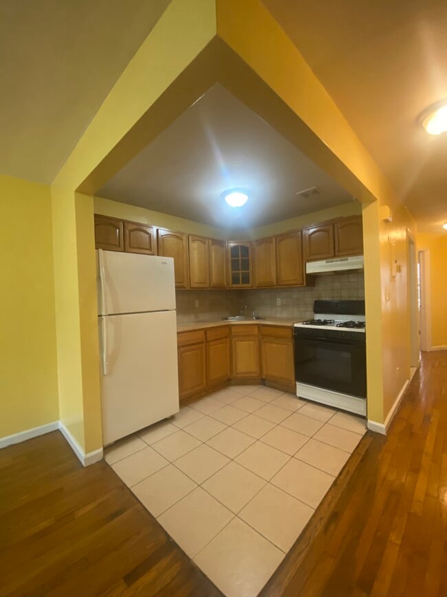 Building Photo - 2949 Far Rockaway Blvd