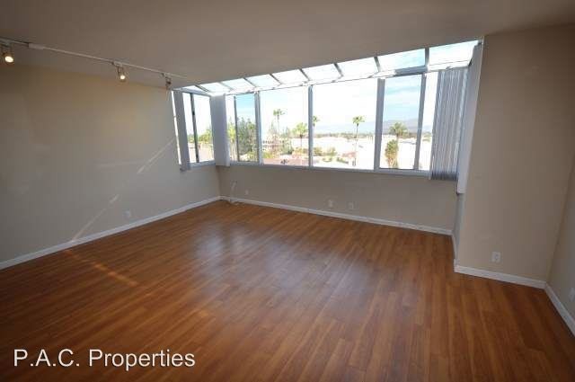 Building Photo - 11923 Laurelwood Dr