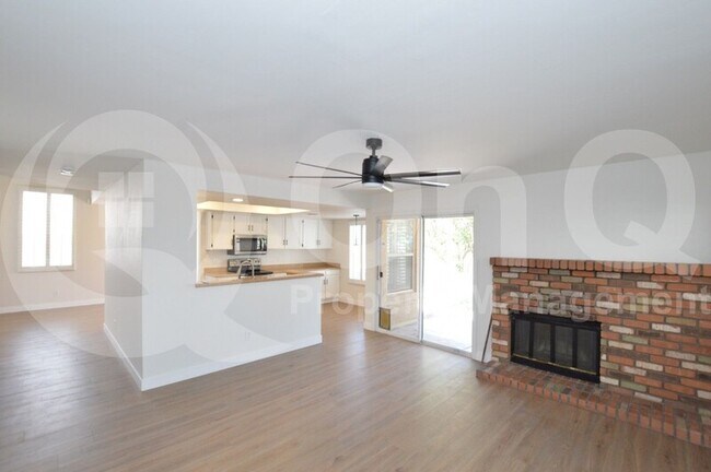 Building Photo - 488 W Carmen St