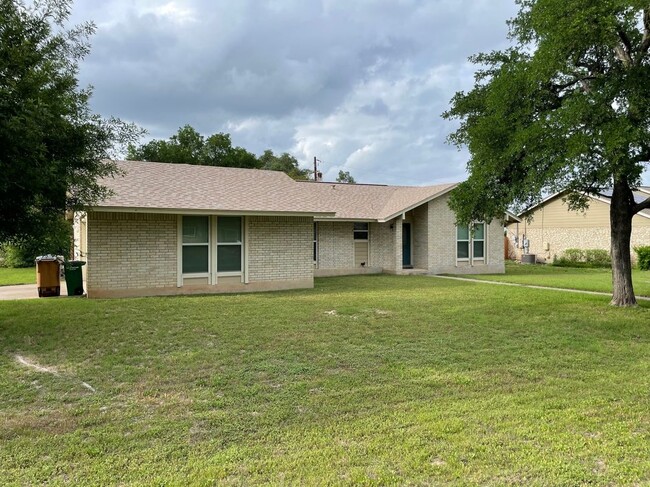 Building Photo - 8704 Black Oak St