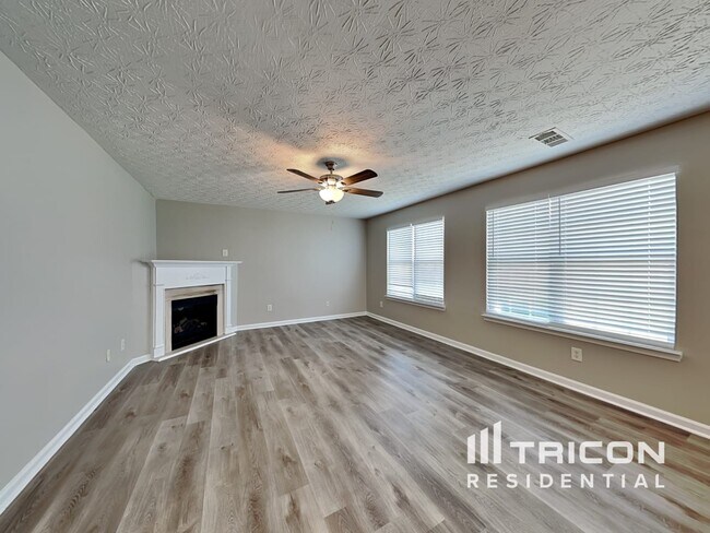 Building Photo - 305 Sarasota Lane Locust Grove GA