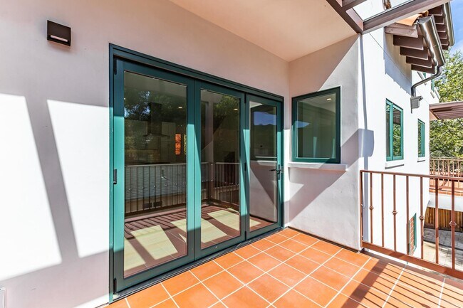 Foto del edificio - 1230 San Andres St