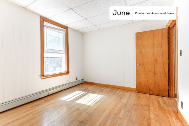 Photo - Room in Shared 5 bed/1 bath home