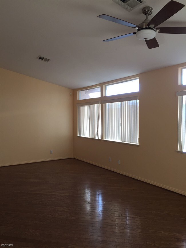Building Photo - 7649 Brightwood Dr