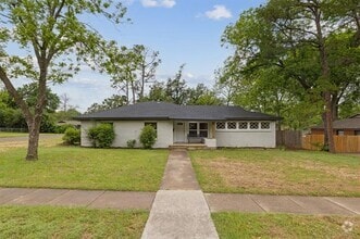 Building Photo - 2203 Glenwood Ln