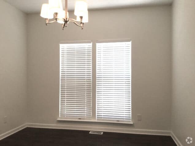 Building Photo - 7 Fawn Ridge Way