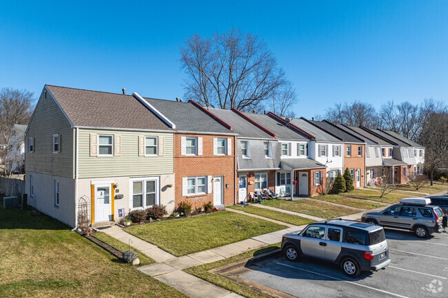 You'll never be far from your neighbors in a townhome in Western Newark.