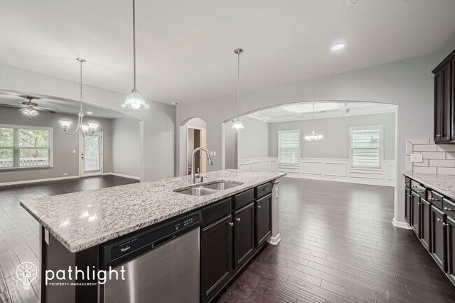 Foto del edificio - 3878 Lake Sanctuary Way