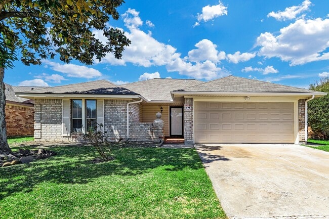 Building Photo - 6906 Soledad Dr