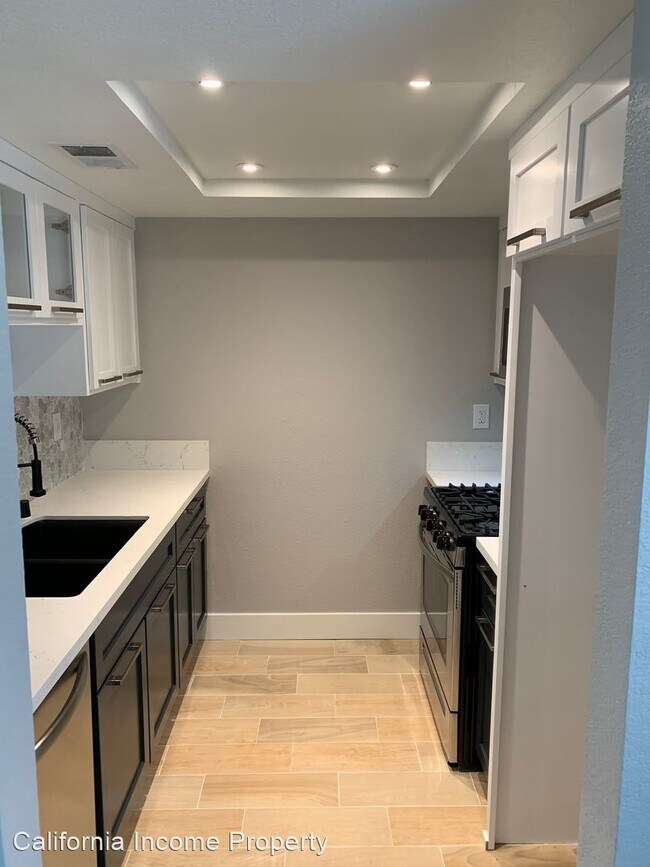 Foto del edificio - 642 W Maple Ave