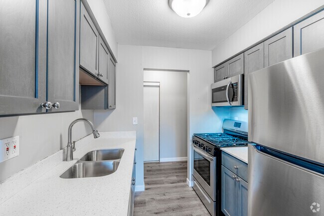Douglas Drive Terrace - Cocina 1BR, 1BA - 750SF - Cocina - Douglas Drive Terrace
