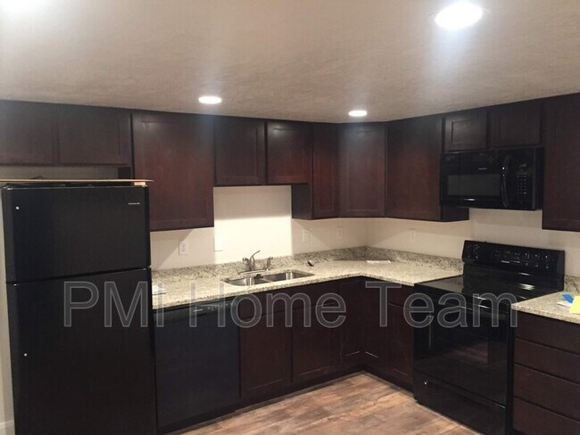 Foto del edificio - 661 14th St