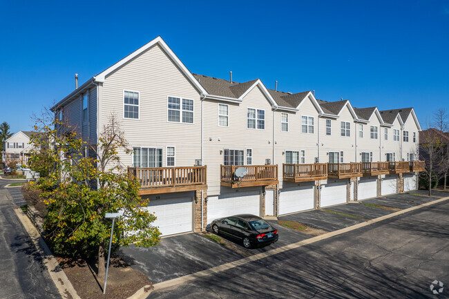 Building Photo - Insignia Court