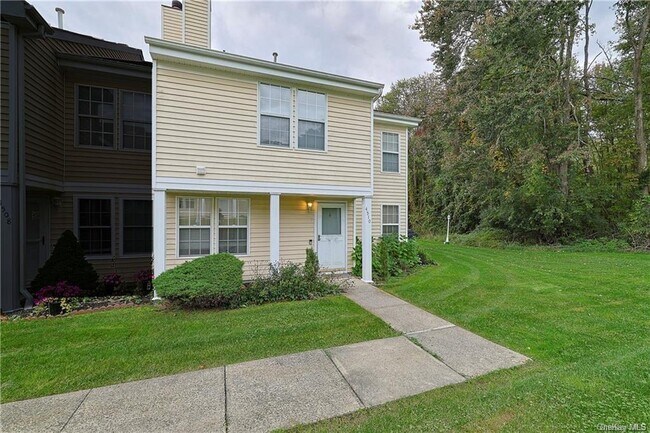 Foto del edificio - 4510 Whispering Hills Dr