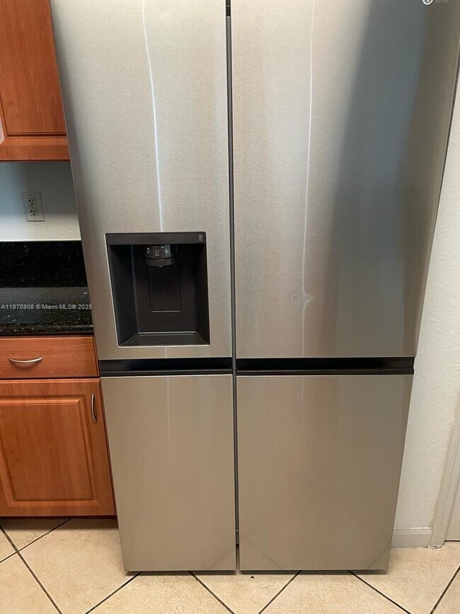 Building Photo - 11202 NW 83rd St