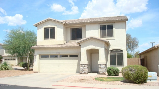 Building Photo - 1143 S Amandes
