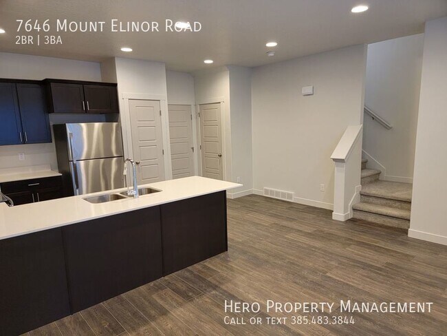 Building Photo - Fantastic BRAND NEW Gorgeous Townhome!