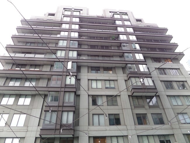 Building Photo - 98 Union St