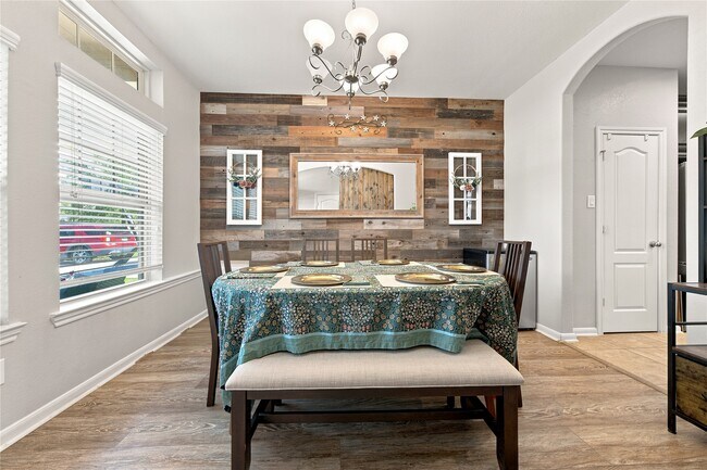 Foto del edificio - 234 Dale Ridge Ln
