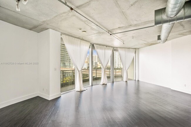 Building Photo - 690 SW 1st Ct