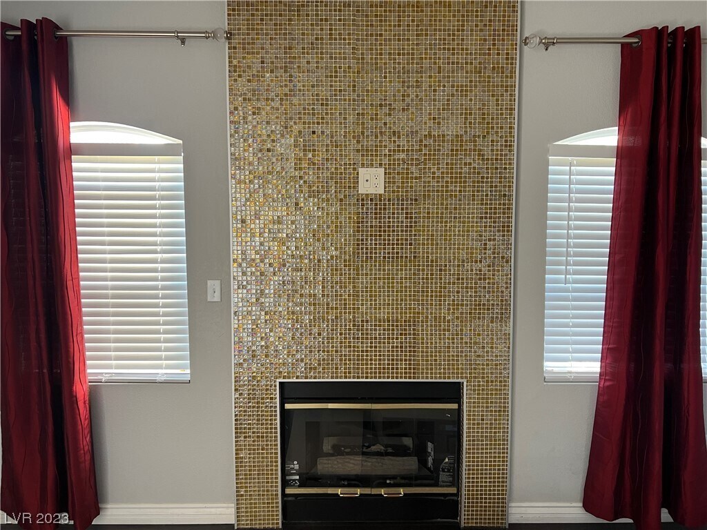 Foto del edificio - 5415 W Harmon Ave