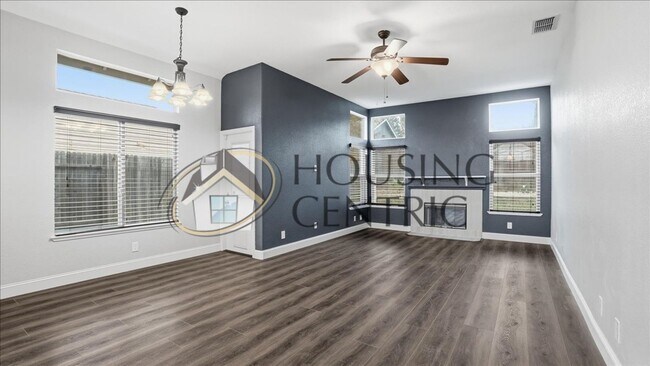 Foto del edificio - Stunning Single Story Fair Oaks Rental with Large Backyard in GREAT LOCATION!