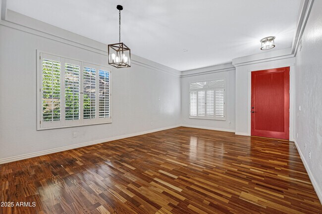 Building Photo - 2236 W Periwinkle Way