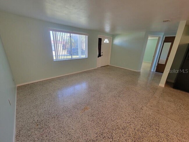 Foto del edificio - 13637 Maria Dr