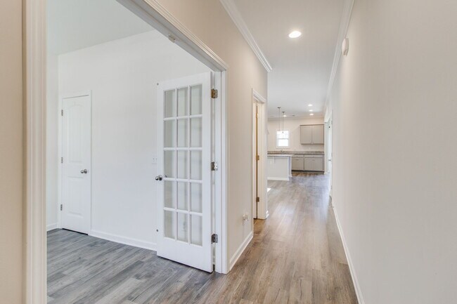 Foto del edificio - 246 Honey Hill Way