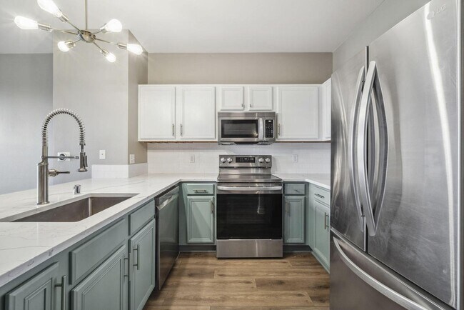 Foto del edificio - 4110 S Lake Dr