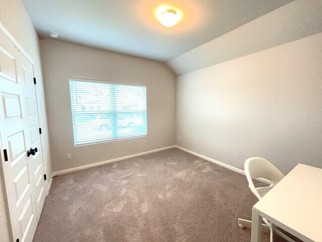 Building Photo - 13005 Texana Trl