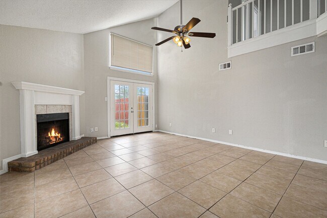 Building Photo - Beuatiful Home in Dallas County