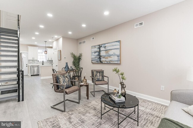 Building Photo - 1828 Hoffman St