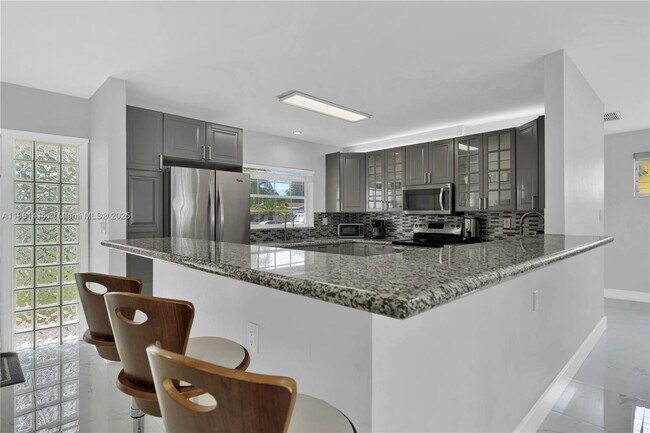 Foto del edificio - 1081 NE 179th St