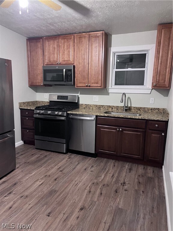 Foto principal - 4201 Clark Ave